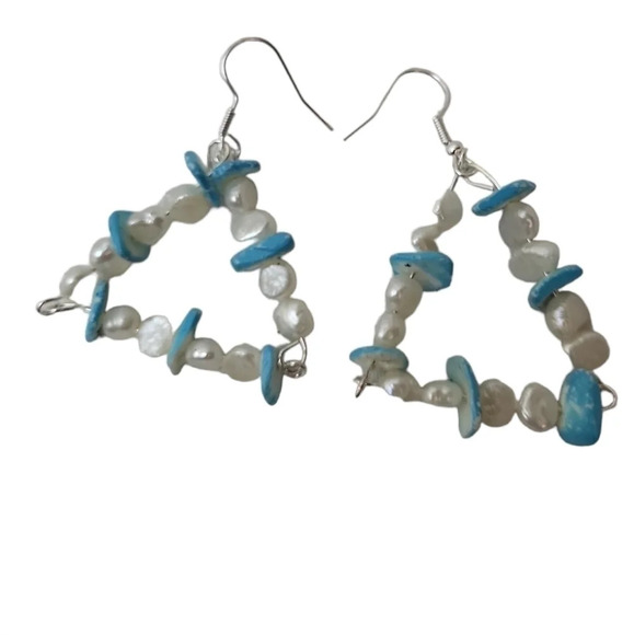 UPCYCLED WHITE pearl Blue Chip Triangle Earrings - Picture 1 of 3